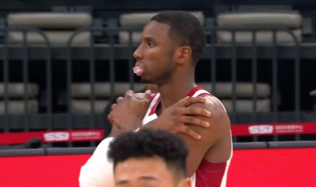 8868体育-广东队躺赢了！潘江与迪亚洛可能被禁赛，山西男篮惨遭重创？