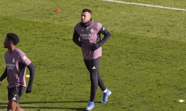 8868体育平台-阿斯：姆巴佩、卡马文加等人参与皇马合练，维尼修斯等人尚未归队