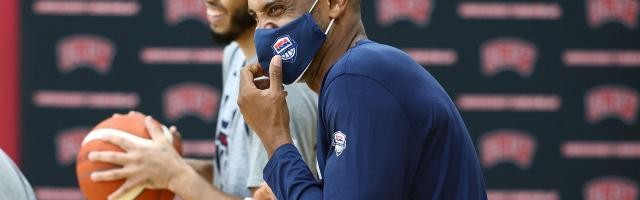 8868体育-格兰特·希尔的多重身份：退役后享受各样大舞台