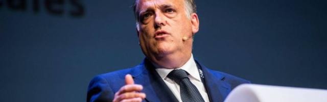 8868体育平台-特瓦斯抨击齐达内：劝你下雪别踢 你还反咬我一口